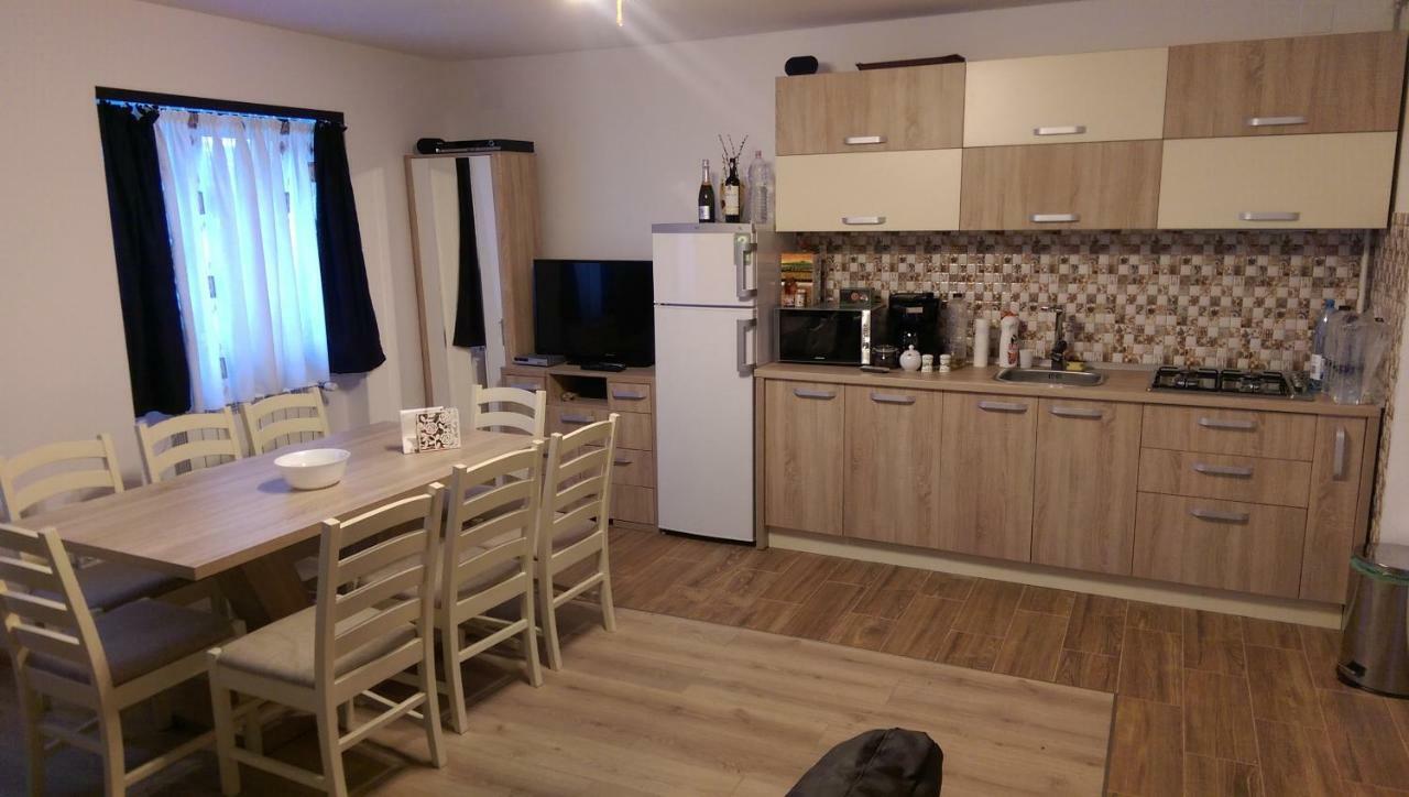 Aterman Apartment'S Sinca Veche Ngoại thất bức ảnh